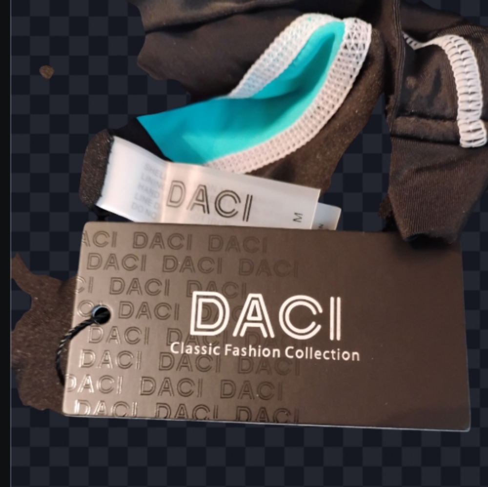Daci Women's Surfing Bathing Suit. - Picture 6 of 6